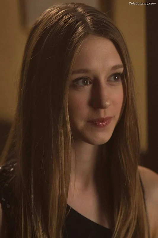 Taissa Farmiga photo 13 of 34