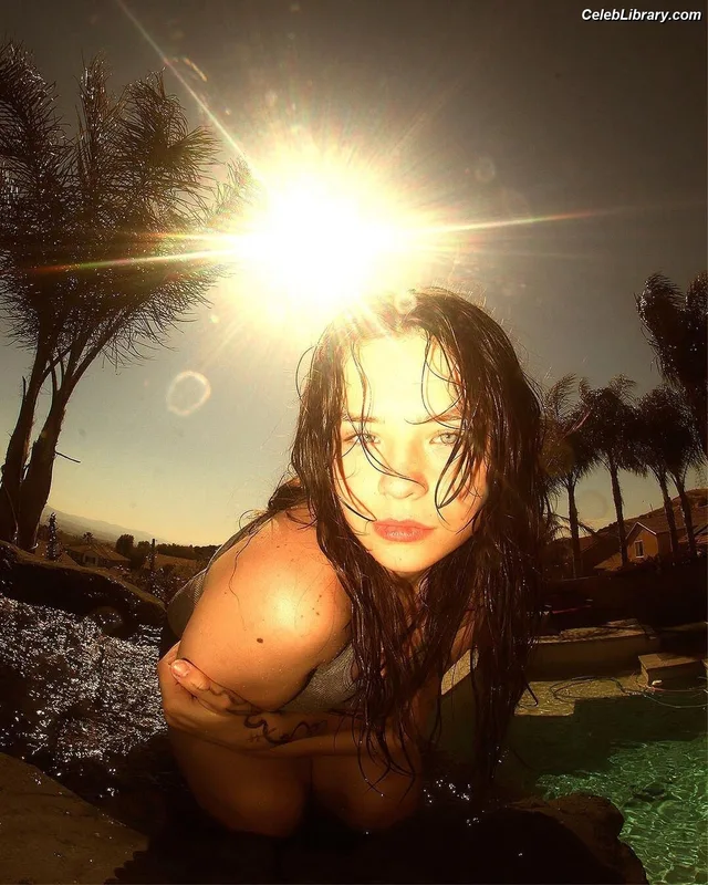Talissa Smalley photo 17 of 929