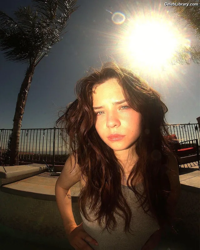 Talissa Smalley photo 2 of 929