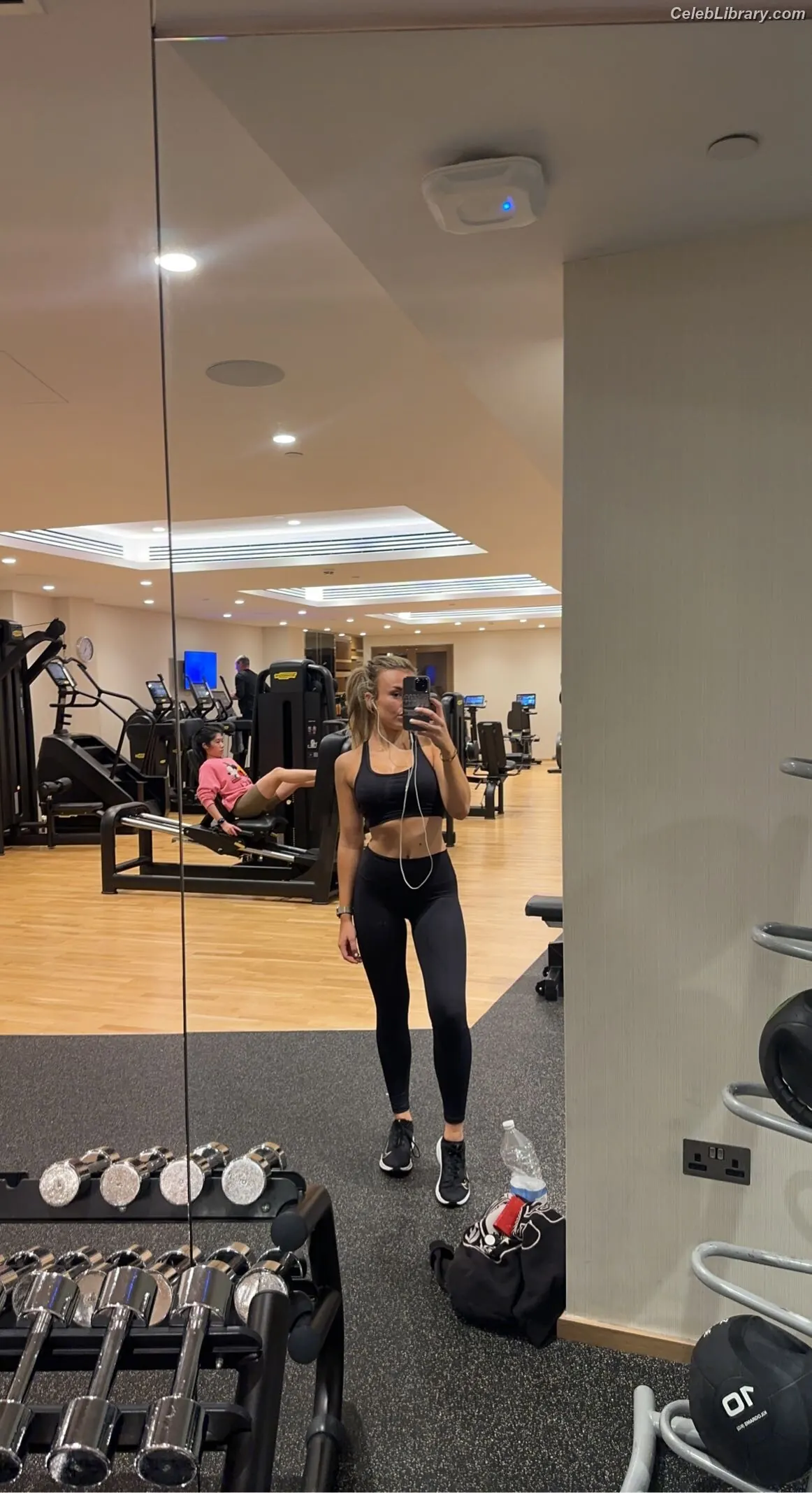 Tallia Storm photo 14 of 1495