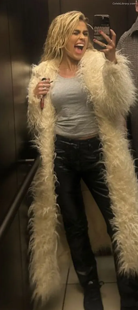 Tallia Storm photo 7 of 1495