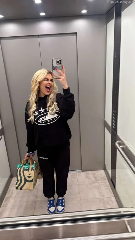 Tallia Storm photo 9 of 1496