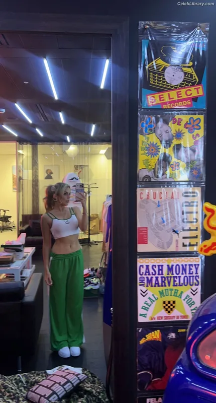 Tallia Storm photo 7 of 1496