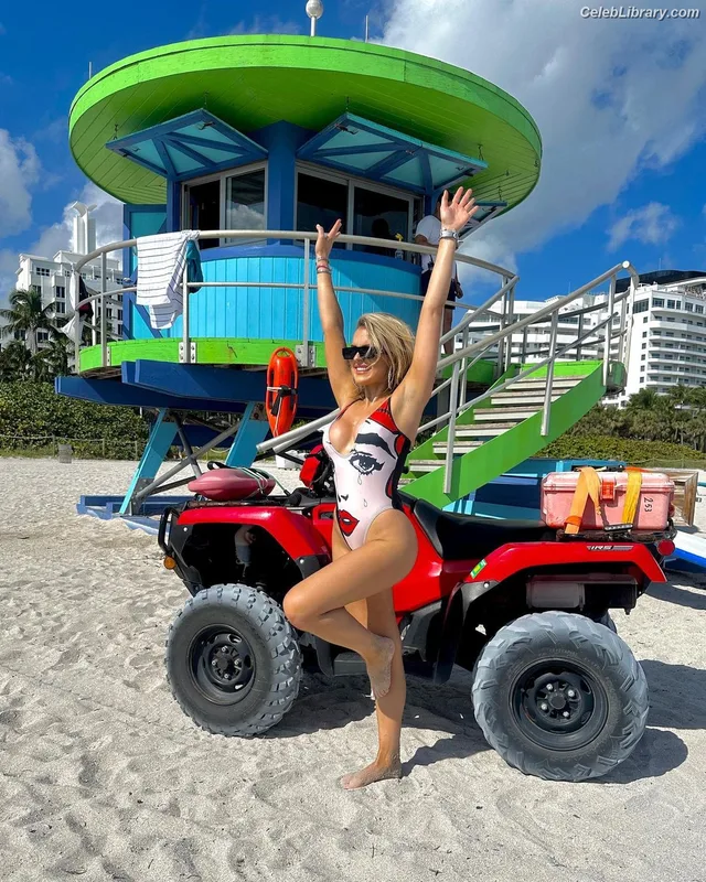 Tallia Storm photo 4 of 1496