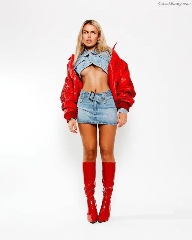 Tallia Storm photo 24 of 1496