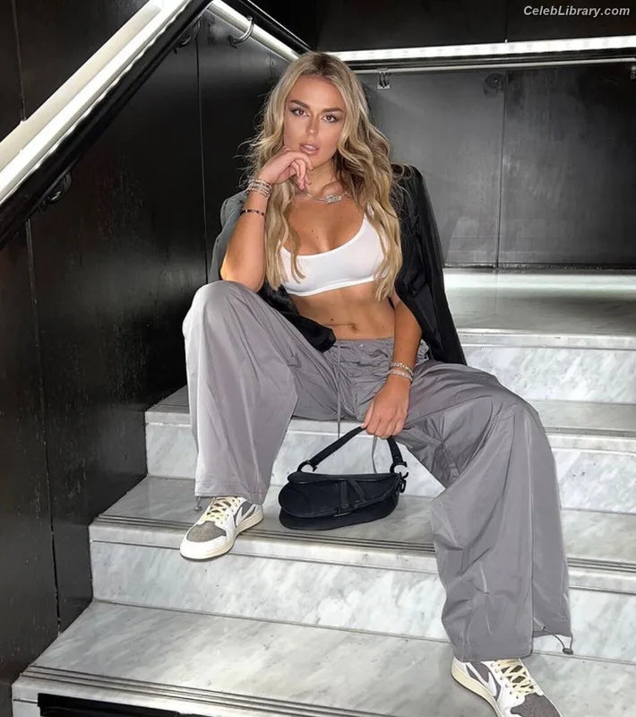 Tallia Storm photo 15 of 1496