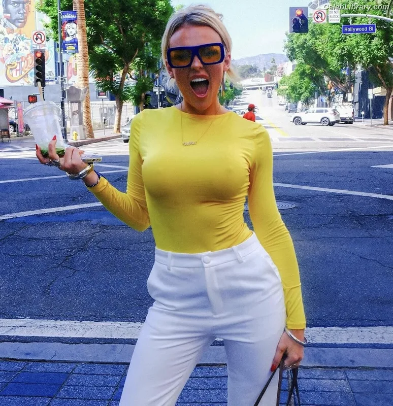 Tallia Storm photo 21 of 1496