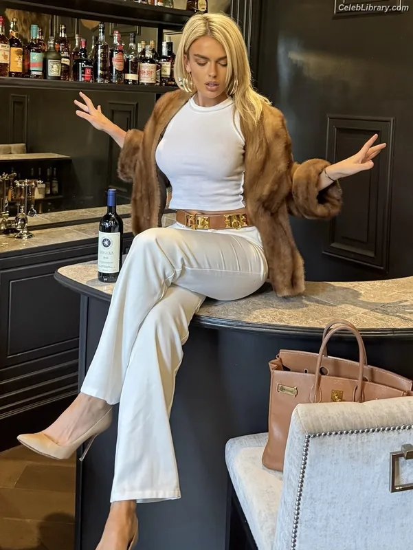 Tallia Storm photo 9 of 1496