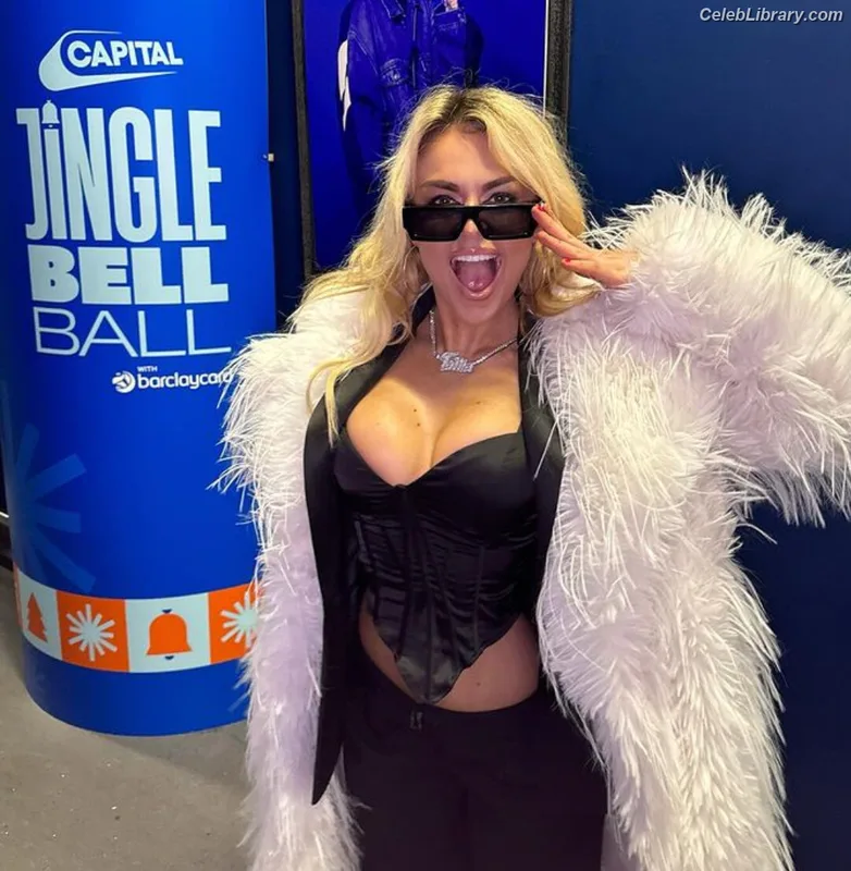 Tallia Storm photo 13 of 1496