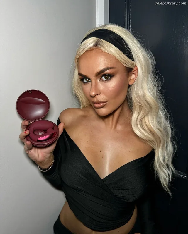 Tallia Storm photo 22 of 1496