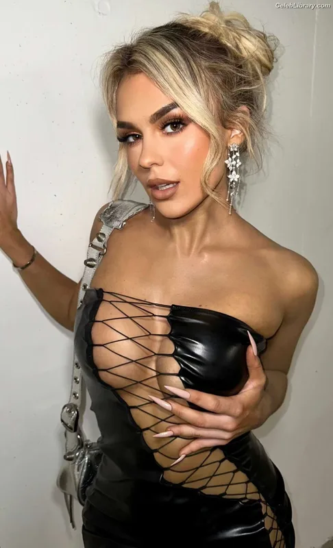 Tallia Storm photo 6 of 1496