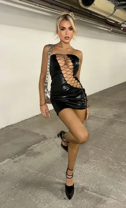 Tallia Storm photo 9 of 1496