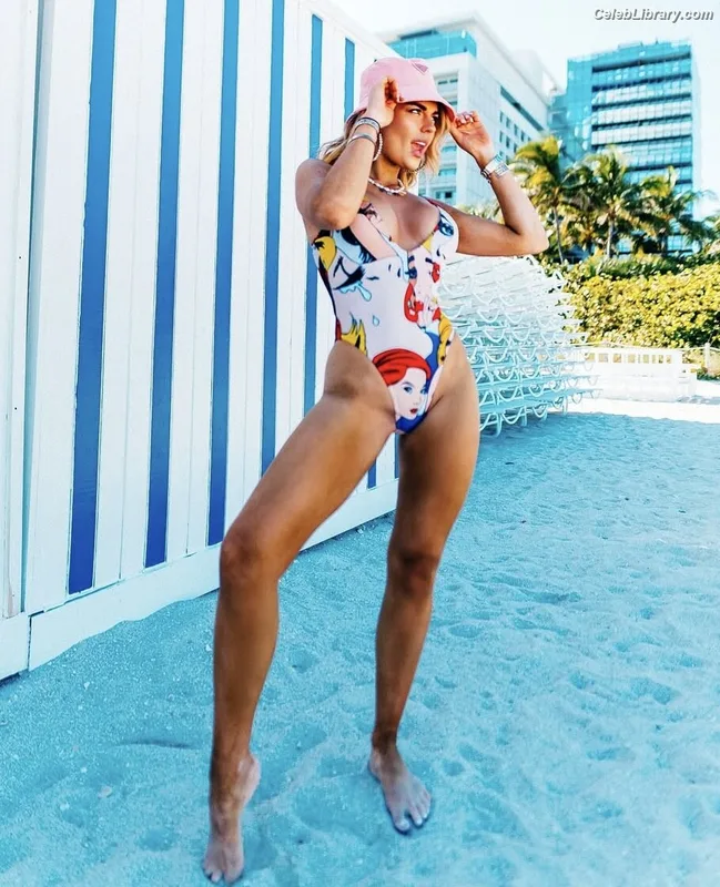 Tallia Storm photo 21 of 1496