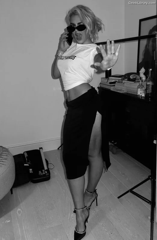 Tallia Storm photo 23 of 1496