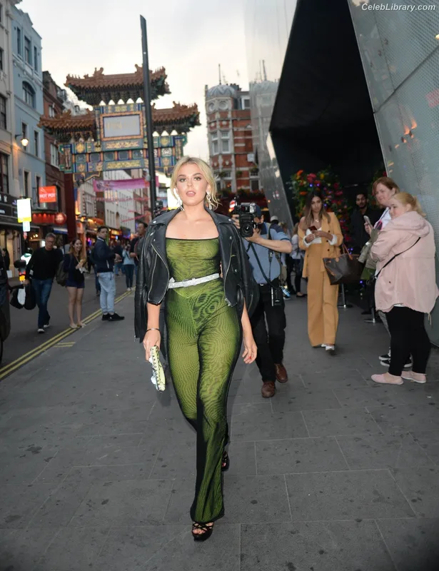 Tallia Storm photo 5 of 1496