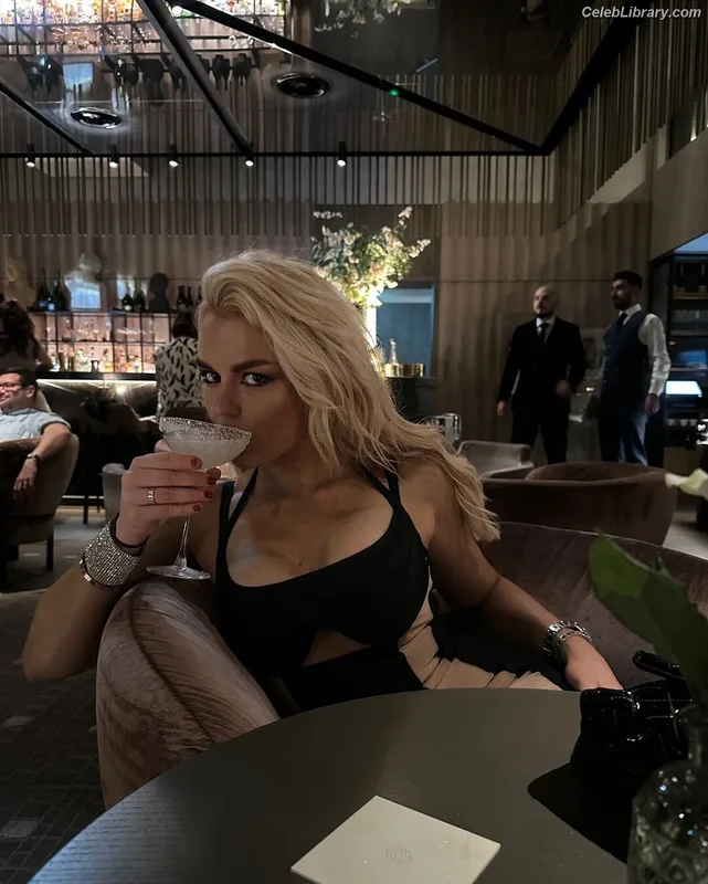 Tallia Storm photo 24 of 1496