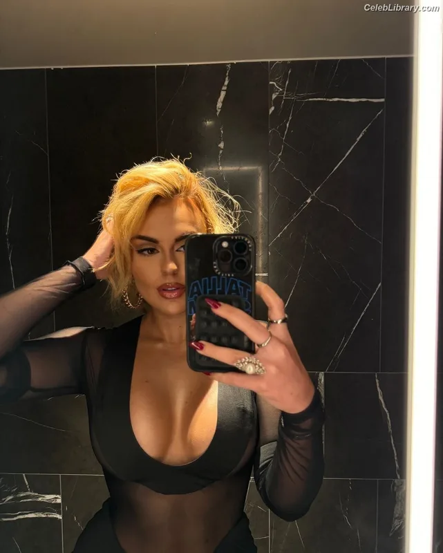 Tallia Storm photo 6 of 1496