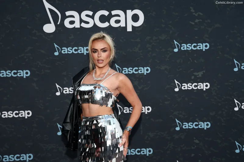 Tallia Storm photo 14 of 1496