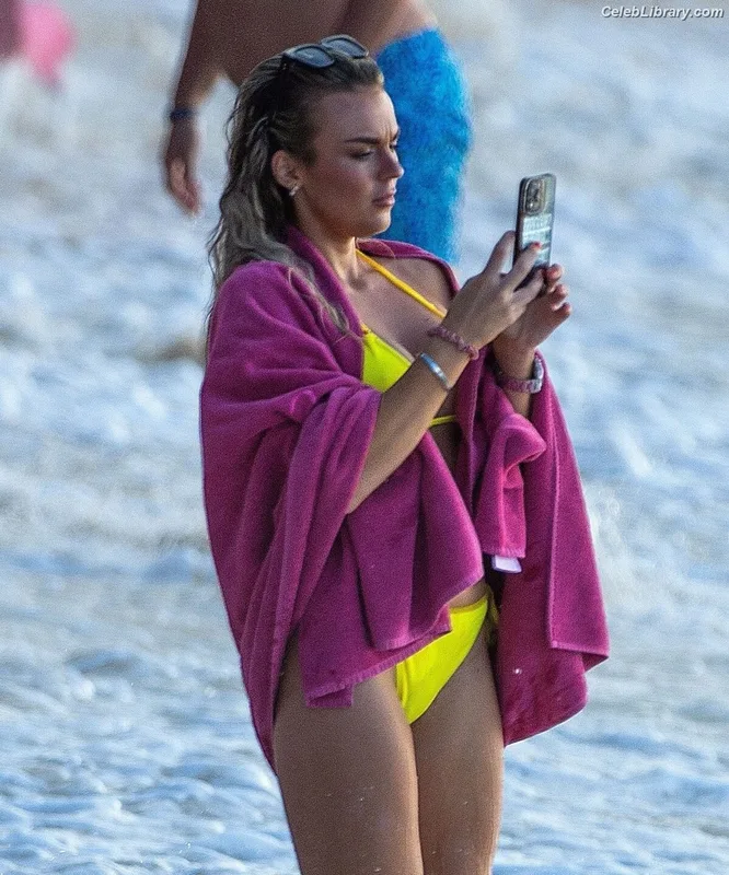 Tallia Storm photo 3 of 1496