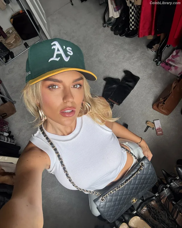 Tallia Storm photo 13 of 1496