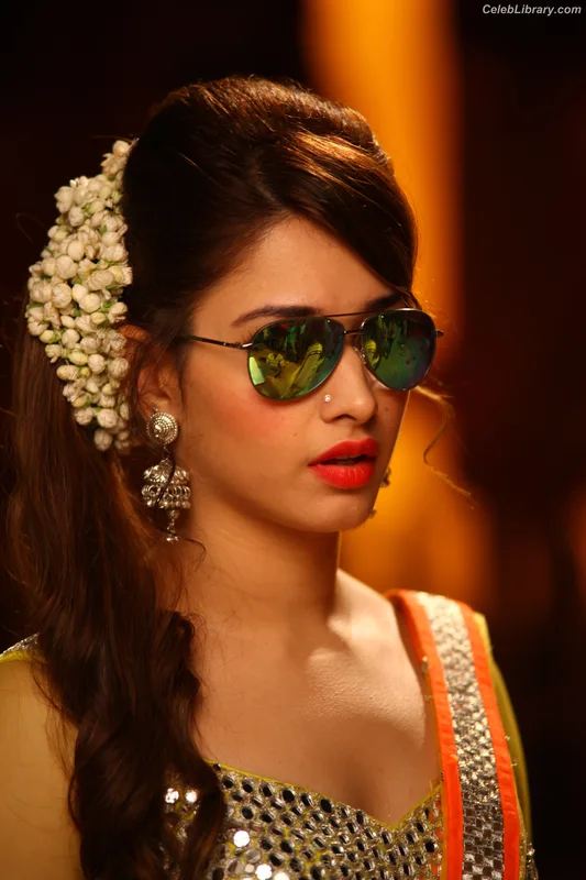 Tamanna Bhatia photo 24 of 245