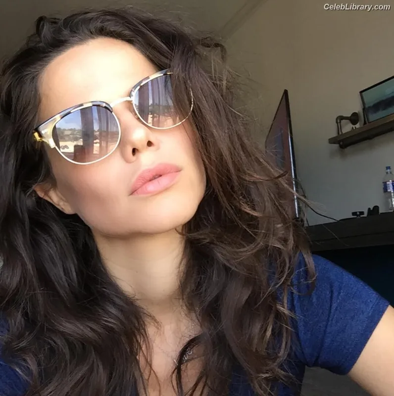 Tammin Sursok photo 10 of 212