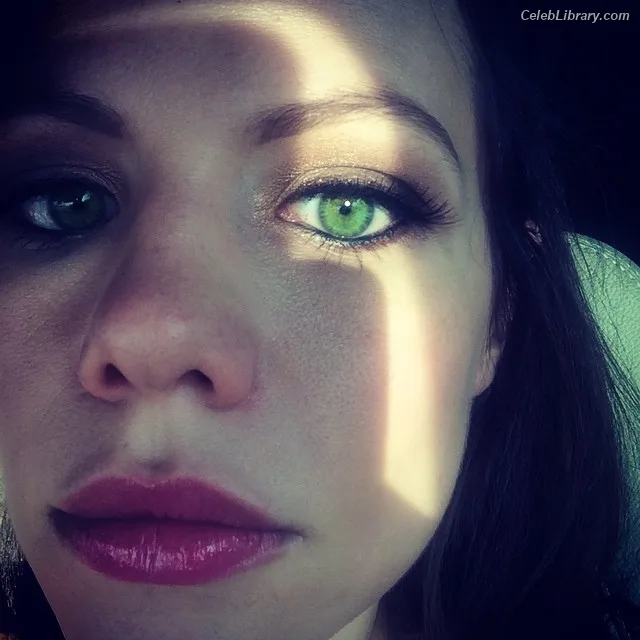 Tammin Sursok photo 2 of 212