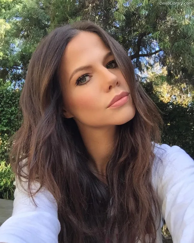 Tammin Sursok photo 12 of 212