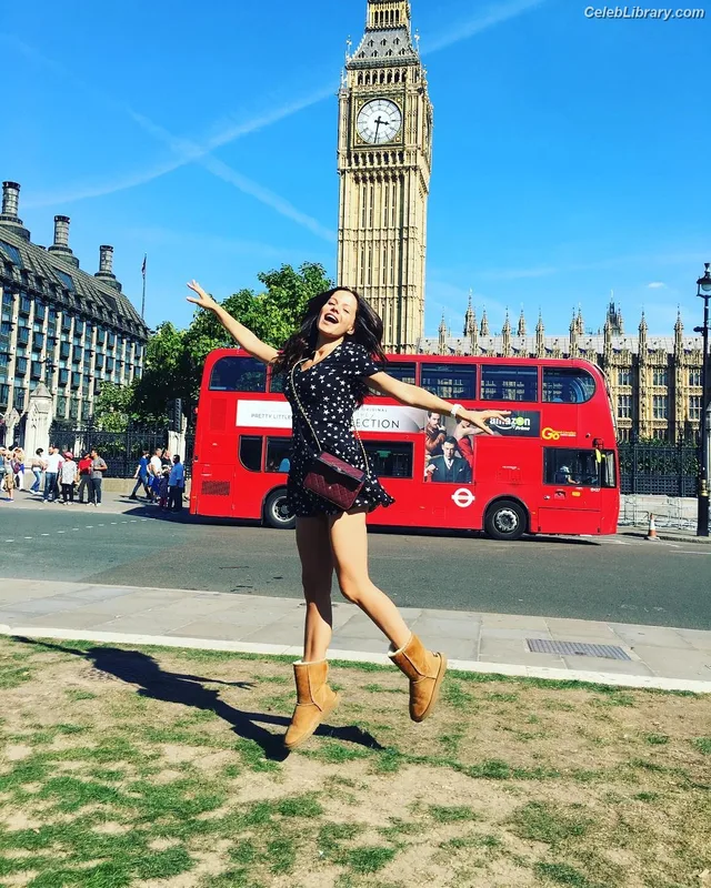 Tammin Sursok photo 24 of 212