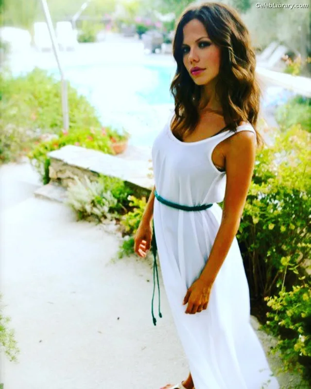 Tammin Sursok photo 2 of 212