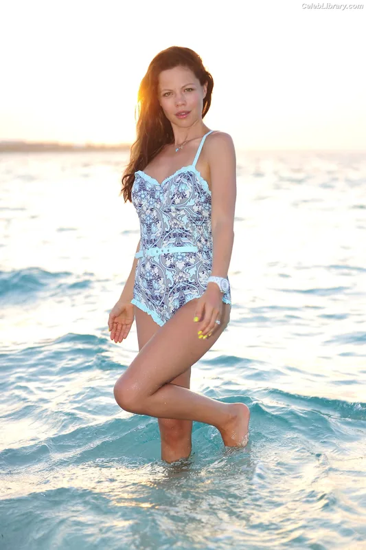 Tammin Sursok photo 3 of 212