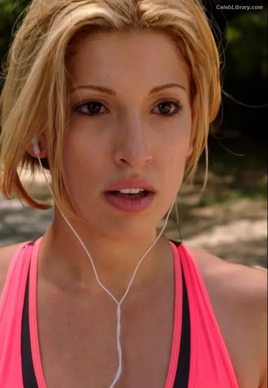 Tania Raymonde photo 12 of 92
