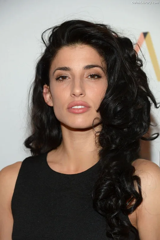 Tania Raymonde photo 10 of 93