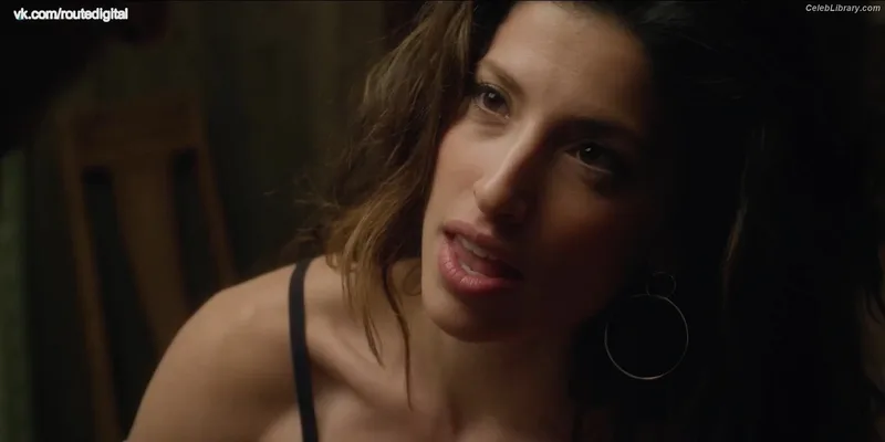 Tania Raymonde photo 2 of 93