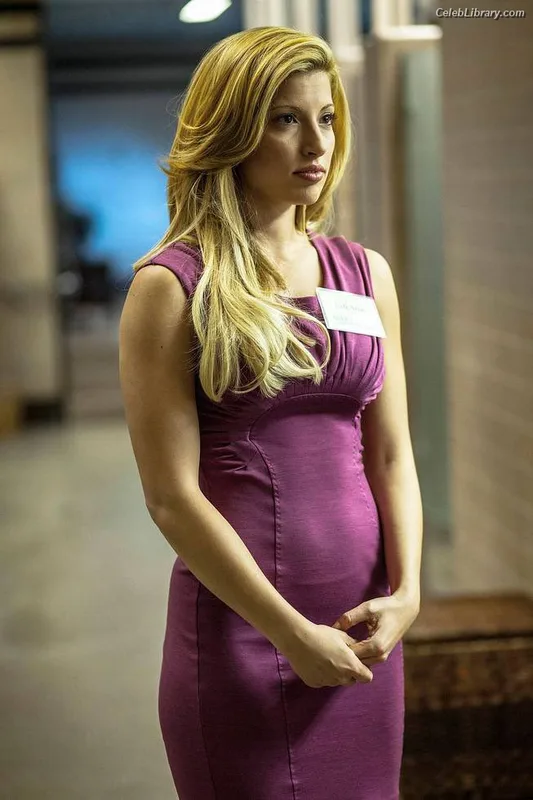 Tania Raymonde photo 1 of 93