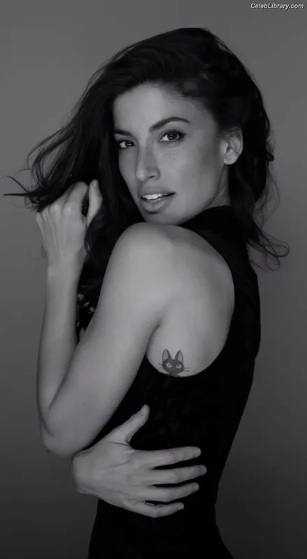 Tania Raymonde photo 8 of 93