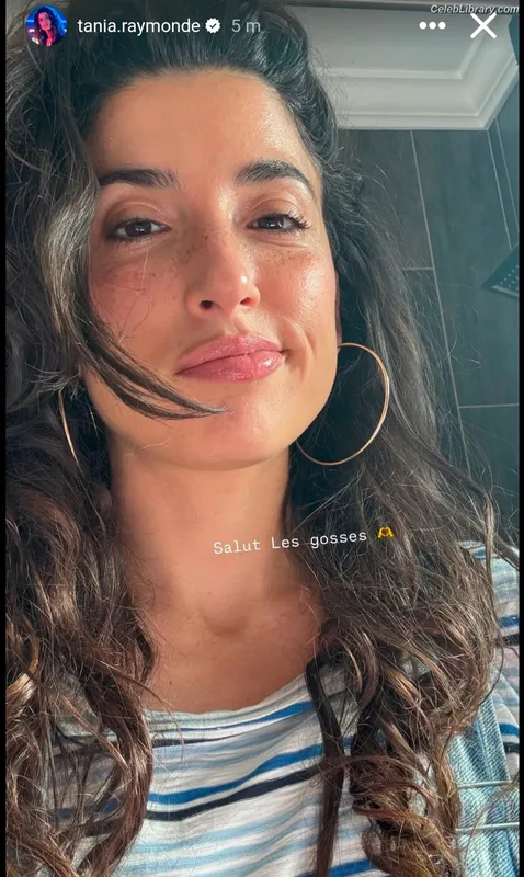Tania Raymonde photo 13 of 93