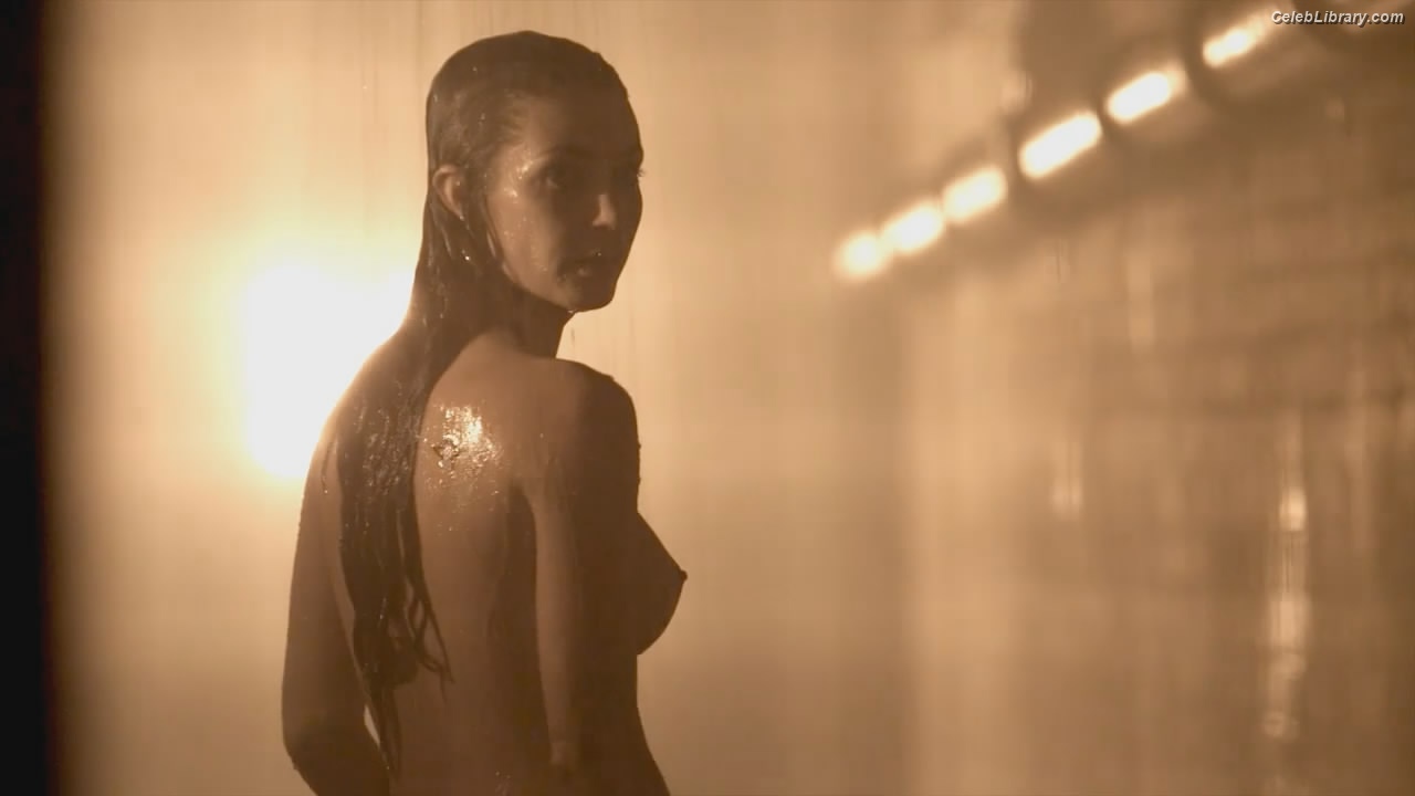 Tanit Phoenix photo 8 of 18