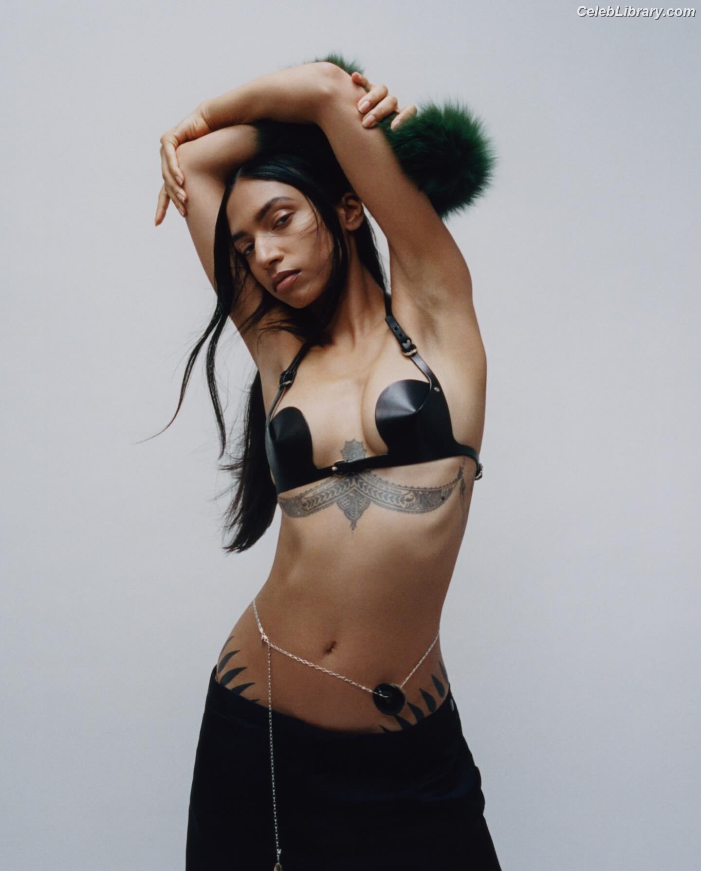 Tara Raani photo 8 of 11