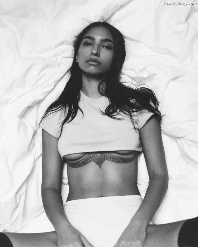 Tara Raani photo 6 of 11