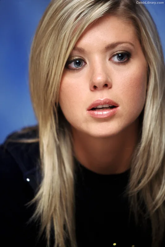 Tara Reid photo 11 of 216