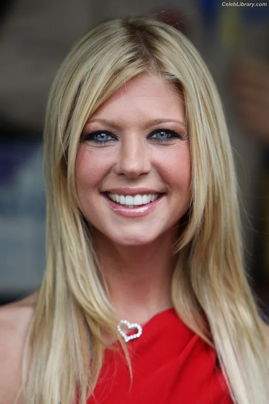 Tara Reid photo 18 of 216