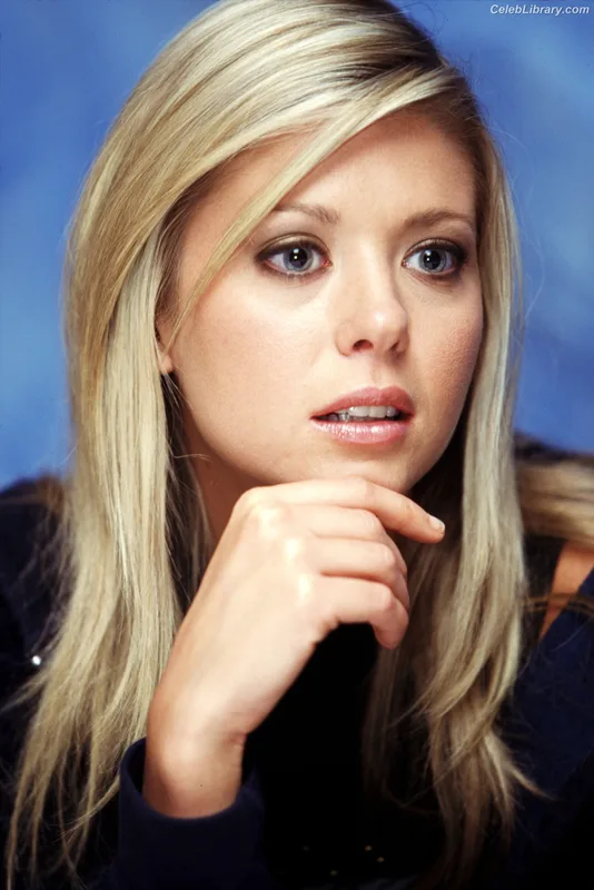 Tara Reid photo 2 of 216