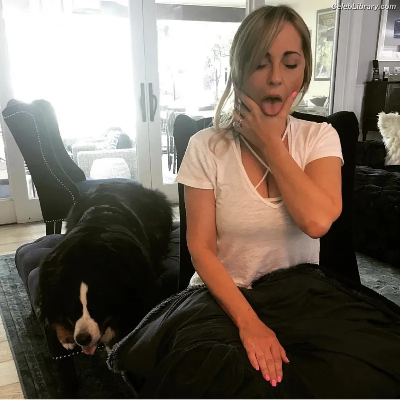 Tara Strong photo 8 of 182