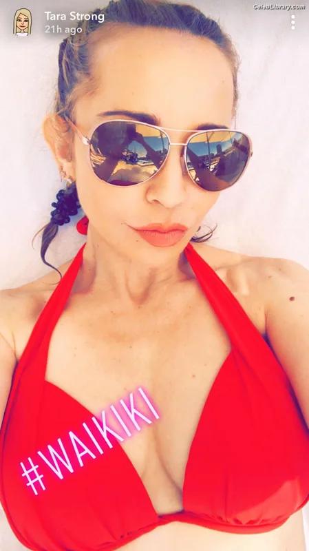 Tara Strong photo 11 of 182