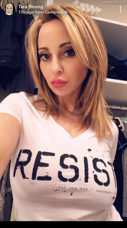 Tara Strong photo 13 of 182