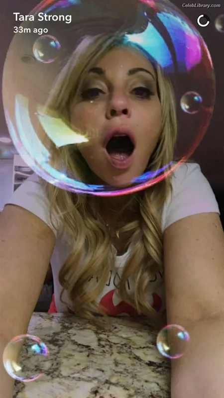 Tara Strong photo 7 of 182