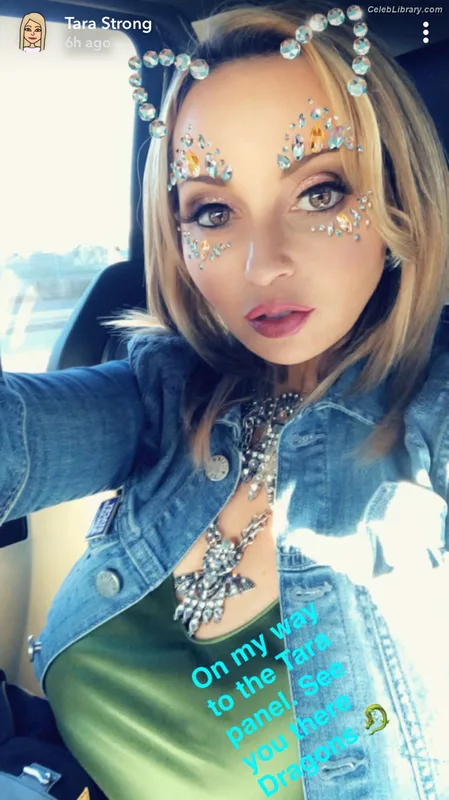 Tara Strong photo 9 of 182