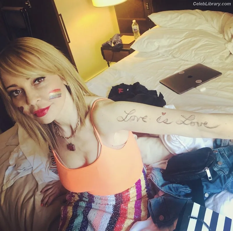 Tara Strong photo 13 of 182