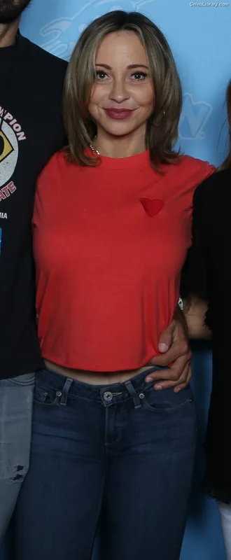 Tara Strong photo 16 of 182